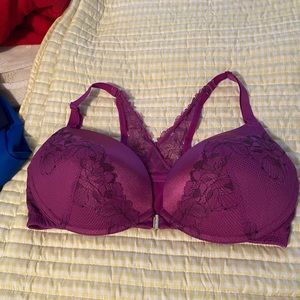 Cacique bra, size 42DD